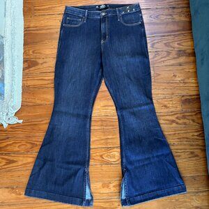 Hollister - High Rise Vintage Flare Stretch Jeans - Dark Wash Blue - Size: 15R
